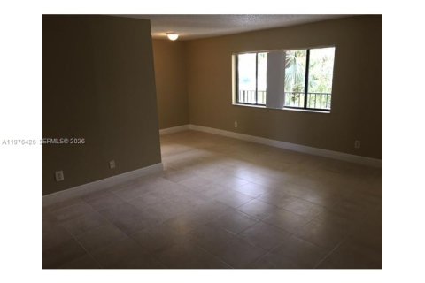 Condo in Boynton Beach, Florida, 2 bedrooms  № 2042866 - photo 5