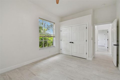 Casa en venta en Port Charlotte, Florida, 4 dormitorios, 243.22 m2 № 1840371 - foto 28
