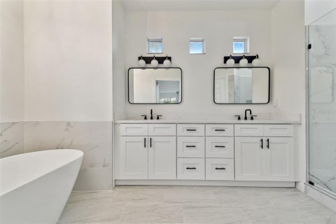 Casa en venta en Port Charlotte, Florida, 4 dormitorios, 243.22 m2 № 1840371 - foto 24