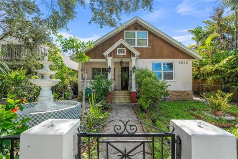 Immobilier commercial à vendre à Gulfport, Floride: 8 chambres, 295.15 m2 № 1876309 - photo 1