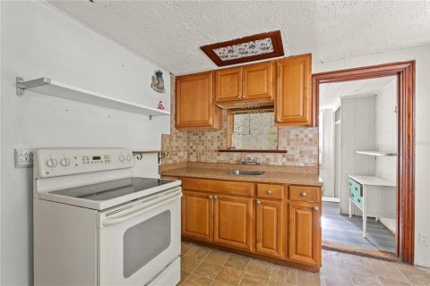 Immobilier commercial à vendre à Gulfport, Floride: 8 chambres, 295.15 m2 № 1876309 - photo 21