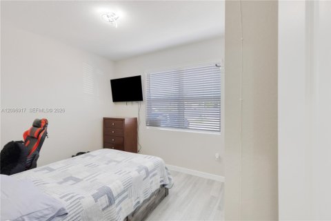 Casa en venta en Homestead, Florida, 4 dormitorios, 167.13 m2 № 2390307 - foto 24
