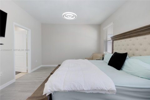 Casa en venta en Homestead, Florida, 4 dormitorios, 167.13 m2 № 2390307 - foto 30