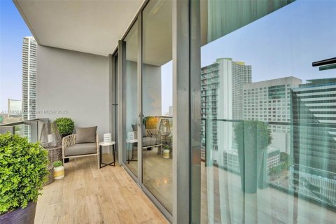 Condo in Miami, Florida, 1 bedroom № 2016262 - photo 15
