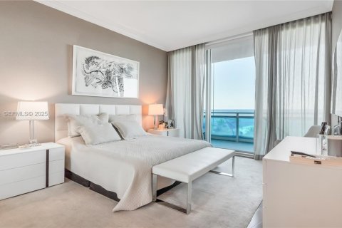 Copropriété à vendre à Bal Harbour, Floride: 2 chambres, 177.72 m2 № 1987526 - photo 15