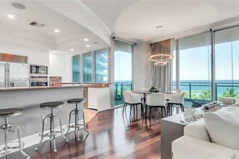 Copropriété à vendre à Bal Harbour, Floride: 2 chambres, 177.72 m2 № 1987526 - photo 4