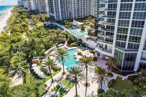 Copropriété à vendre à Bal Harbour, Floride: 2 chambres, 177.72 m2 № 1987526 - photo 29