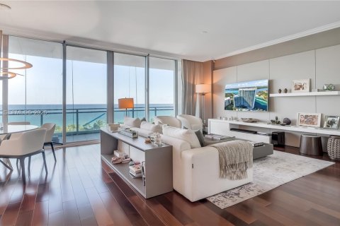 Copropriété à vendre à Bal Harbour, Floride: 2 chambres, 177.72 m2 № 1987526 - photo 2