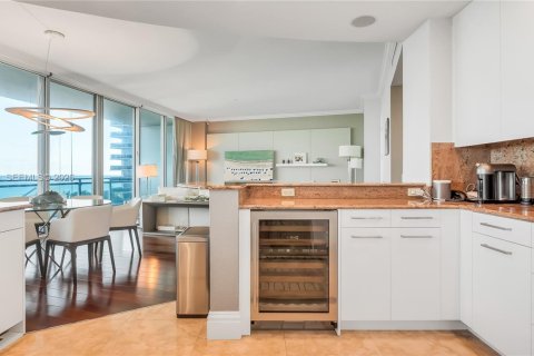 Copropriété à vendre à Bal Harbour, Floride: 2 chambres, 177.72 m2 № 1987526 - photo 9