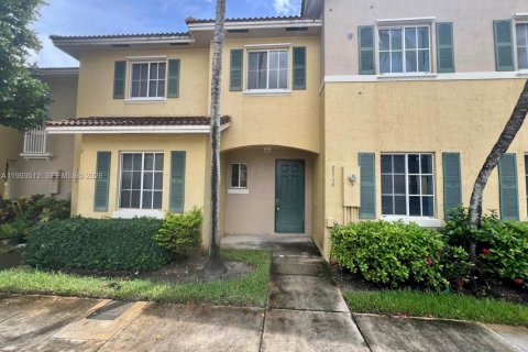 Adosado en venta en North Lauderdale, Florida, 3 dormitorios, 149.94 m2 № 2055805 - foto 1