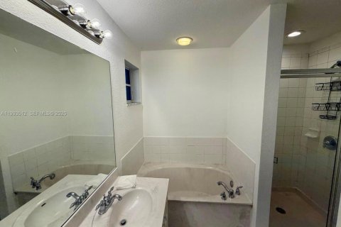 Adosado en venta en North Lauderdale, Florida, 3 dormitorios, 149.94 m2 № 2055805 - foto 12