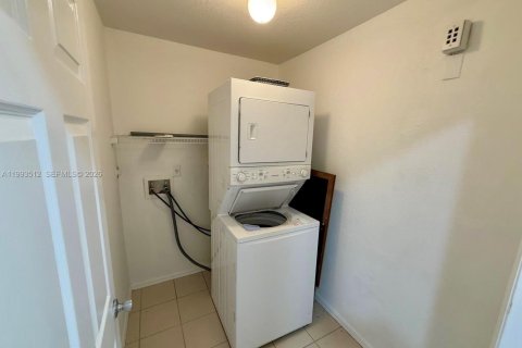 Adosado en venta en North Lauderdale, Florida, 3 dormitorios, 149.94 m2 № 2055805 - foto 14