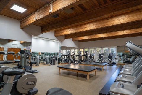 Condo in Miami, Florida, 2 bedrooms  № 2024105 - photo 29