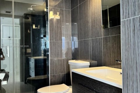 Condo in Miami, Florida, 2 bedrooms  № 2024105 - photo 17