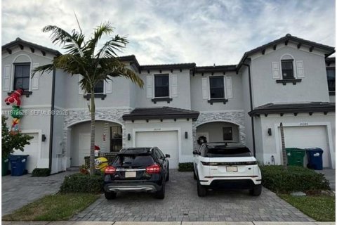 Touwnhouse à Miami Gardens, Floride 3 chambres, 124.86 m2 № 2174723
