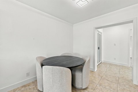 Villa ou maison à louer à Margate, Floride: 4 chambres, 135.92 m2 № 2382691 - photo 17