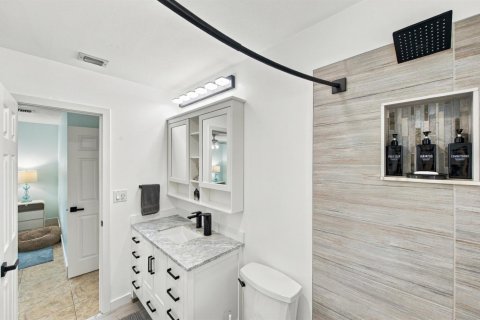 Villa ou maison à louer à Margate, Floride: 4 chambres, 135.92 m2 № 2382691 - photo 8
