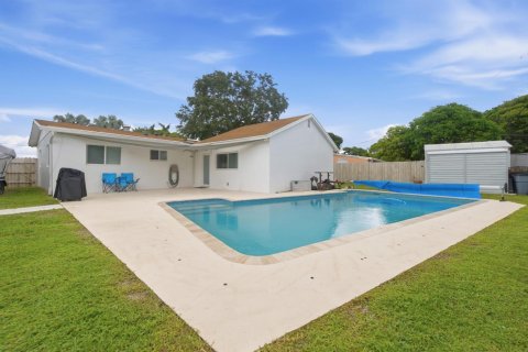 Villa ou maison à Margate, Floride 4 chambres, 135.92 m2 № 2382691