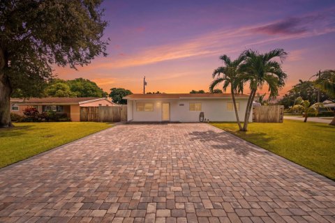 Villa ou maison à louer à Margate, Floride: 4 chambres, 135.92 m2 № 2382691 - photo 10