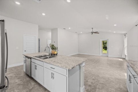 House in St. Lucie, Florida 3 bedrooms, 165.64 sq.m. № 2393620 - photo 14