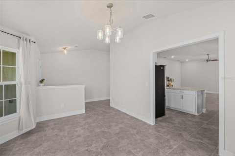 House in St. Lucie, Florida 3 bedrooms, 165.64 sq.m. № 2393620 - photo 7