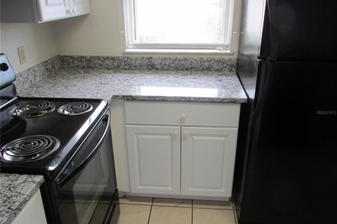 Condominio en alquiler en Punta Gorda, Florida, 2 dormitorios, 79.9 m2 № 1780644 - foto 11