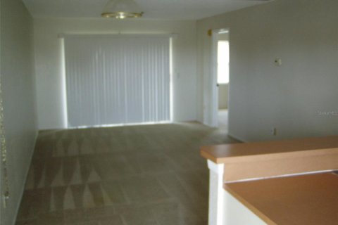 Condominio en alquiler en Punta Gorda, Florida, 2 dormitorios, 79.9 m2 № 1780644 - foto 3