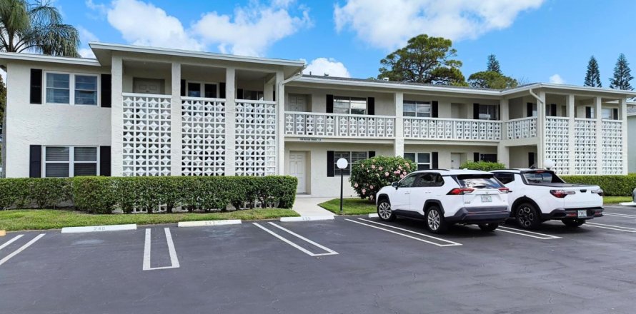 Condo in Delray Beach, Florida, 2 bedrooms  № 2086488