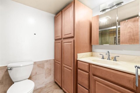 Condo in Delray Beach, Florida, 2 bedrooms  № 2086488 - photo 5