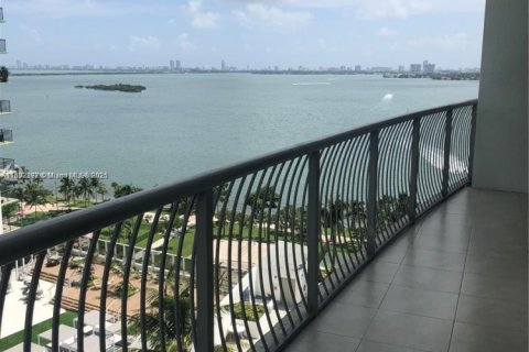 Copropriété à louer à Miami, Floride: 1 chambre, 76.64 m2 № 1809325 - photo 1