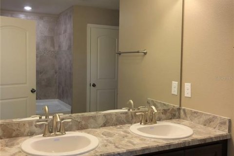 House in Tampa, Florida 3 bedrooms, 250 sq.m. № 1852964 - photo 9