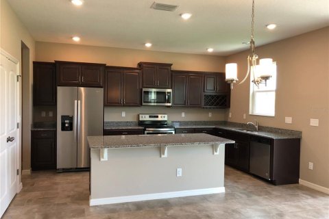 House in Tampa, Florida 3 bedrooms, 250 sq.m. № 1852964 - photo 5