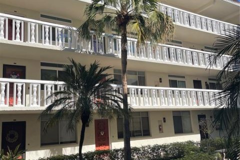 Condo in Clearwater, Florida, 1 bedroom  № 2144063 - photo 4