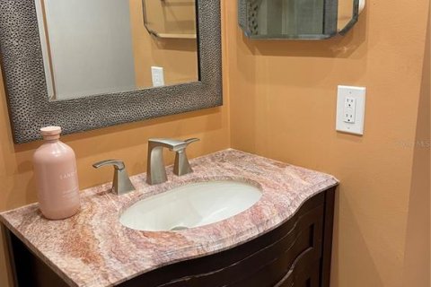 Condo in Clearwater, Florida, 1 bedroom  № 2144063 - photo 28
