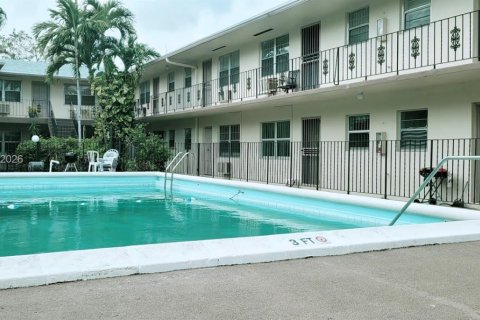 Купить кондоминиум в Норт-Майами, Флорида 1 спальня, 57.23м2, № 2048894 - фото 20