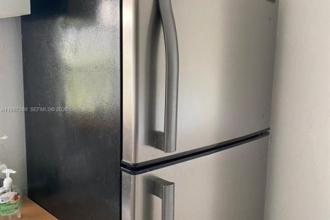 Купить кондоминиум в Норт-Майами, Флорида 1 спальня, 57.23м2, № 2048894 - фото 9