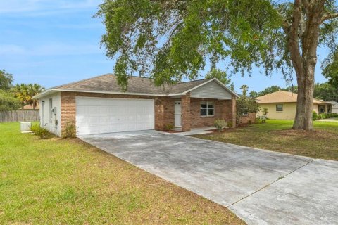 Casa en venta en Ocala, Florida, 3 dormitorios, 130.99 m2 № 2236239 - foto 3
