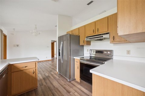 Casa en venta en Ocala, Florida, 3 dormitorios, 130.99 m2 № 2236239 - foto 9