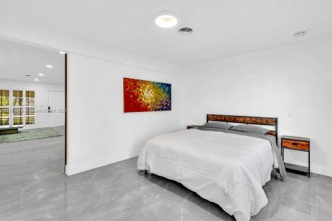 Casa en alquiler en Hollywood, Florida, 4 dormitorios, 136.29 m2 № 1942254 - foto 15