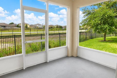 Townhouse in Davenport, Florida 3 bedrooms, 183.95 sq.m. № 2228072 - photo 12