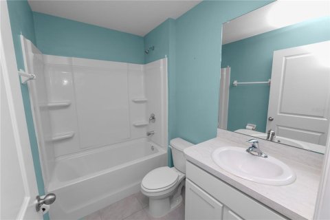 House in Zephyrhills, Florida 4 bedrooms, 220.27 sq.m. № 1626443 - photo 29