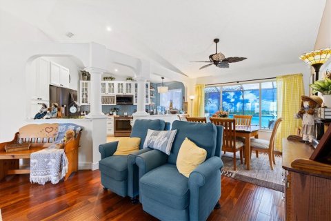 Villa ou maison à vendre à Summerfield, Floride: 2 chambres, 158.49 m2 № 2414964 - photo 12