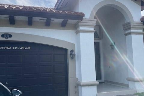 Casa en Cutler Bay, Florida 4 dormitorios, 231.88 m2 № 2003197