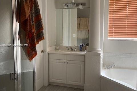 Casa en alquiler en Cutler Bay, Florida, 4 dormitorios, 231.88 m2 № 2003197 - foto 18