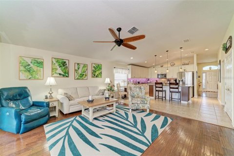 House in Parrish, Florida 3 bedrooms, 167.87 sq.m. № 2393616 - photo 30