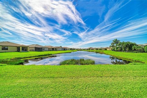 House in Parrish, Florida 3 bedrooms, 167.87 sq.m. № 2393616 - photo 13