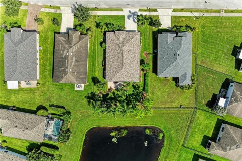 House in Parrish, Florida 3 bedrooms, 167.87 sq.m. № 2393616 - photo 14
