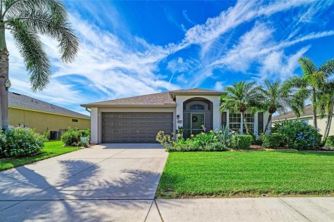 House in Parrish, Florida 3 bedrooms, 167.87 sq.m. № 2393616 - photo 18