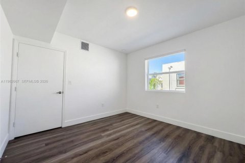 Apartamento en alquiler en Miami, Florida, 1 dormitorio, 39.48 m2 № 2026287 - foto 10