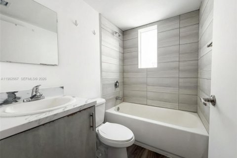 Apartamento en alquiler en Miami, Florida, 1 dormitorio, 39.48 m2 № 2026287 - foto 6